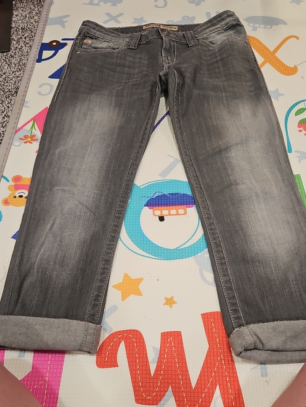Big Star Gray Sweet Skinny Jean Capris